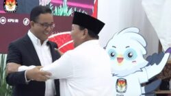 Gestur Penuh Tawa Prabowo dan Anies di Penetapan Presiden Terpilih